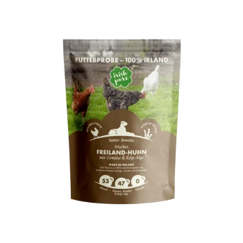 Eine Tüte Irish Pure Haustierfutter für Senioren, mit Freilandhuhn, Gemüse und Algen, das 53% Fleisch und 47% pflanzliche Zutaten hervorhebt.