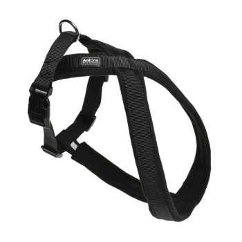 Schwarzes Haustiergeschirr mit verstellbaren Riemen und einem metallischen D-Ring zur Leinenbefestigung, mit dem Logo "AniOne".