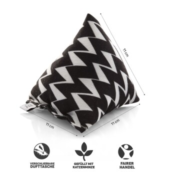 Schwarzes und weißes dreieckiges Katzenspielzeug, gefüllt mit Katzenminze, 11 cm groß, mit Symbolen für fairen Handel und waschbares Design.
