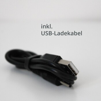 Schwarzes USB-Ladekabel, das auf einer weißen Oberfläche aufgewickelt ist, mit dem Text "inkl. USB-Ladekabel" darüber.