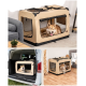 Eine gemütliche beige Haustierbox mit schwarzen Akzenten, mit einem glücklichen Hund darin, dargestellt in drei Umgebungen: einem Wohnzimmer, einem Auto und einem Homeoffice.
