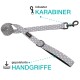 Eine graue Haustierleine mit weißen Sternen, mit einem robusten Karabiner und gepolsterten Griffen, beschriftet mit 'robuster KARABINER' und 'gepolsterte HANDGRIFFE.'