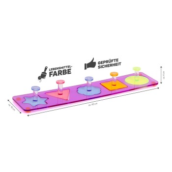 Buntes Haustierspielzeug mit Stern-, Dreiecks-, Blumen- und Kreisformen, mit Saugnäpfen und Etiketten für Sicherheit und lebensmittelechte Farben.