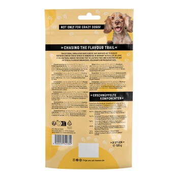 Rückseite einer Haustier-Leckerlipackung mit einem lächelnden Hund, mit Text, der 'Chasing the Flavour Trail' und Nährwertinformationen hervorhebt.