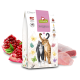 Eine Tüte GranataPet DeliCATessen Katzenfutter mit einer Illustration einer schwarzen und orangefarbenen getigerten Katze, umgeben von Granatapfel- und Fleischstücken.