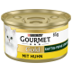 Purina Gourmet Gold Katzenfutterdose, 85g, mit einer weißen Katze auf dem Etikett, mit dem Text "Mit Huhn" und "Saftig-feine Streifen."