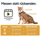 Katze in einem Geschirr mit Größenoptionen: S (18-29 CM Hals, 33-44 CM Brust) und M (23-39 CM Hals, 36-51 CM Brust). Video-Icon für weitere Informationen.