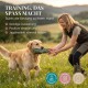 Ein Hund steht über einer grünen Haustierprodukt-Tasche auf Gras, mit Text auf Deutsch, der besagt: "Geeignet für alle Rassen aufgrund der idealen Größe."