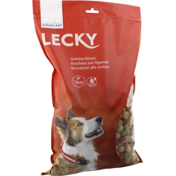 Ein roter Hundefutterbeutel mit der Aufschrift "LECKY", der einen lächelnden Hund auf der Vorderseite zeigt, mit Text in Deutsch und Französisch, der Gemüse-Bissen anzeigt.