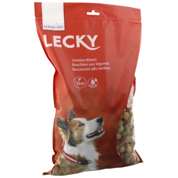 Un sac de nourriture pour chiens rouge étiqueté "LECKY" présentant un chien souriant à l'avant, avec du texte en allemand et en français indiquant des bouchées de légumes.