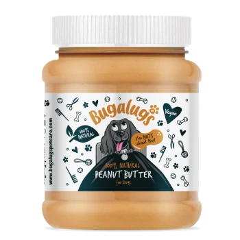 Ein Glas Bugalugs 100% natürliches Erdnussbutter für Hunde, mit einem Cartoon-Hund auf dem Etikett und dem Text "Ich bin verrückt danach!"