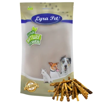 Lyra Pet Hundeleckerlipackung mit "100% natürlich" und "Lyra Nature Power" Text, mit Bildern eines Hundes, einer Katze und eines kleinen Hundes.