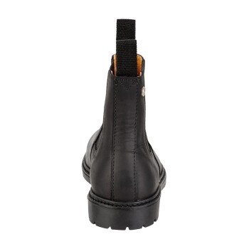 Schwarzer Leder-Ankle-Boot mit einer Zuglasche, mit einer robusten Sohle und minimalistischem Design, von hinten betrachtet.