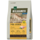 Sac de nourriture pour animaux Real Nature Wilderness Adult, Pure Chicken, image d'un chat sauvage et d'une cuisse de poulet ; étiquettes : 65 %/35 %/0 %.