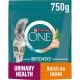 Purina ONE Bifensis Katzenfutterbeutel, 750g, mit einer flauschigen grauen Katze, mit Text, der "Harnwegsgesundheit" und "Reich an Huhn" hervorhebt.