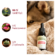Natürliche Augentropfen für Haustiere in einer Tropfflasche mit Text, der 100% natürliche Inhaltsstoffe, Rosenwasser und Euphrasia hervorhebt, neben einem Hund.