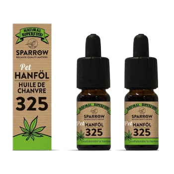 Zwei Flaschen Sparrow Pet Hanföl (Hanföl) mit der Aufschrift "325", mit einem natürlichen Superfood-Design und einer grünen Blattgrafik.