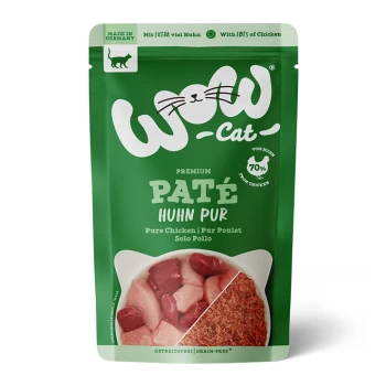 Premium Katzenfutterbeutel mit grüner Verpackung, beschriftet mit 'WOW-Cat' und 'PATÉ HUHN PUR', mit Bildern von Hühnerstücken und Nährwertangaben.
