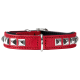 Rotes Leder-Haustierhalsband, verziert mit silbernen Pyramidennieten, mit einer Metallschnalle und D-Ring zur Leinenbefestigung.