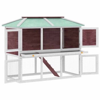 Zwei-stöckiger Holzkaninchenstall mit grünem Dach, weißem Rahmen und braunen Akzenten, ausgestattet mit Drahtgittertüren zur Belüftung.
