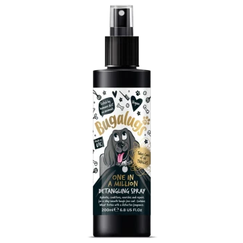 Schwarze Sprühflasche des Bugalugs One in a Million Entwirrungssprays für Hunde, 200 ml, vegan, hergestellt in Großbritannien.