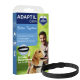 ADAPTIL Calm Schachtel und schwarzes Beruhigungshalsband, Beagle mit Besitzer; sichtbarer Text: 'Better Together' und '30 Tage Kleine Hunde'.