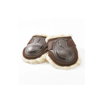 Braune Haustierstiefel mit weichem Futter und schützenden Kunststoffschalen, entworfen für Komfort und Sicherheit.