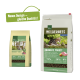 Zwei Säcke Katzenfutter mit der Aufschrift "Wilderness Ranger's Forest" und einer Katze auf dem rechten Sack. Der Text hebt 70% Fleisch, 30% Gemüse hervor.