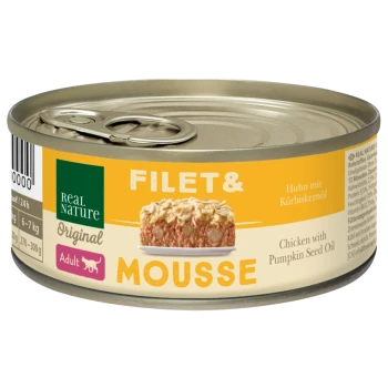 Konserviertes Haustierfutter mit der Aufschrift "Real Nature Original Filet & Mousse", mit Huhn und Kürbiskernöl, geeignet für erwachsene Katzen.
