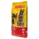Gelbe Hundefuttertüte mit drei Hunden auf der Vorderseite, beschriftet mit "JOSI DOG AGILO SPORT" und "DEUTSCHE QUALITÄT" sowie Nährwertinformationen.
