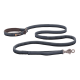 Eine graue, dehnbare Hundeleine von Ruffwear, mit einem gepolsterten Griff und einem stabilen Metallclip zur Befestigung.
