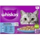 Die Verpackung des Whiskas Katzenfutters zeigt das Gesicht einer Katze und eine Schüssel mit Fisch in Gelee, beschriftet mit "Fisch Auswahl" und "Les Poissons Favoris."