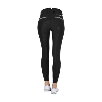 Schwarze Reitleggings mit Mesh-Einsätzen, mit hohem Bund und dekorativen Nähten, getragen mit weißen Sneakers.