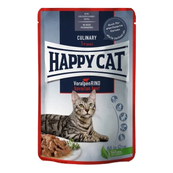 Beutel Happy Cat kulinarisches Katzenfutter für Katzen über 1 Jahr, mit bayerischem Rindfleisch, mit einer grauen getigerten Katze und Fütterungsvorschlag.
