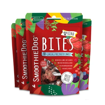 Rote SmoothieDog 'BITES' gefriergetrocknete Hundesnack-Beutel (Rind) mit Fleischstücken, Gemüse und 'Freeze Dried'-Aufschrift