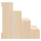 Holzhaustreppe mit vier Stufen, entworfen für kleine Haustiere, um leicht höhere Oberflächen zu erreichen.