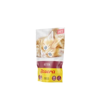 Eine Tüte Josera Kätzchen-Pâté-Hundefutter mit einem Nahaufnahmebild eines flauschigen orangefarbenen Kätzchens auf der Vorderseite, beschriftet mit "KITTEN."