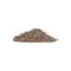 Ein Haufen kleiner, zylindrischer brauner Pellets, wahrscheinlich Haustierfutter, vor einem weißen Hintergrund.