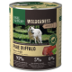 Dosen-Hundefutter "Real Nature Wilderness Adult Pure Buffalo" mit einem weißen Wolf auf dem Etikett; 95% Wasserbüffel, 5% Früchte/Kräuter, 0% Getreide.