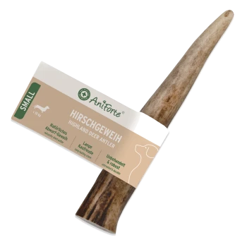 Hirschgeweih-Kauartikel für Hunde, gekennzeichnet mit 'Klein' für Haustiere unter 10 kg, mit einer grünen und weißen Verpackung und ernährungsphysiologischen Angaben.