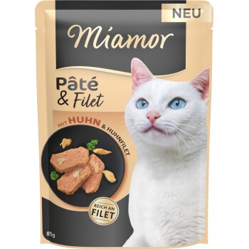 Miamor Pâté & Filet Beutel mit weiß-blauäugiger Katze, Teller mit Hühnchenpastete und sichtbaren Texten 'NEU' und 'Pâté & Filet'.