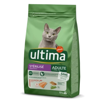 Sac vert de nourriture pour chats Ultima pour chats adultes stérilisés, présentant un chat gris sur le devant, avec "1-10 Ans/Jaar" et "SAUMON" en surbrillance.