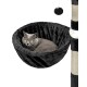 Eine gemütliche schwarze Katzenhängematte mit plüschiger Textur, mit einer Katze, die darin liegt, befestigt an einem Kratzbaum mit einem baumelnden Spielzeug.