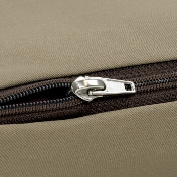 Hundebett von Doctor Bark, waschbar bis 95 °C, trocknergeeignet, mit dem Text: "Legen Sie die Hundematratze einfach in die Waschmaschine."