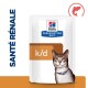 Pochette de nourriture pour chats Hill's Prescription Diet k/d présentant un chat avec un collier bleu, étiquetée "Santé Rénale" à gauche.