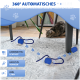 Katze spielt mit einem blauen automatischen rollenden Spielzeug mit 360°-Bewegung und Hindernisvermeidung unter einem Tisch.