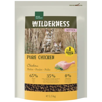 Real Nature WILDERNESS Kitten 'Pure Chicken' Tasche, zwei Kätzchen abgebildet; '65% Huhn, 35% Früchte, 0% zugesetzte Getreide', 2,5 kg.