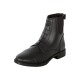 Schwarze Leder-Ankle Boots mit runder Zehenpartie, mit einer Schnürung vorne und elastischen Seitenpaneelen für einfaches Anziehen.