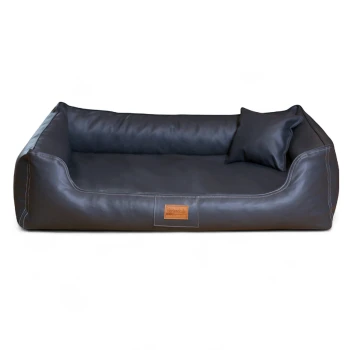 Schwarzes rechteckiges Leder-Haustierbett mit erhöhten Seiten und kleinem passendem Kissen, mit dem Etikett "tierlando.de".