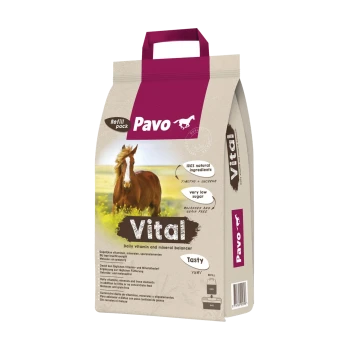 Ein Sack Pavo Vital Pferdeergänzung, beschriftet mit '100% natürlich', 'sehr wenig Zucker' und 'melasse- und getreidefrei', mit einem Bild eines braunen Pferdes.